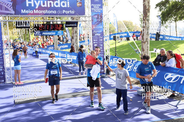 Buy your photos of the eventMeia Maratona Porto 2019 on Fotop