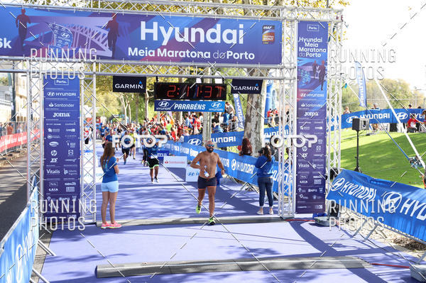 Buy your photos of the eventMeia Maratona Porto 2019 on Fotop