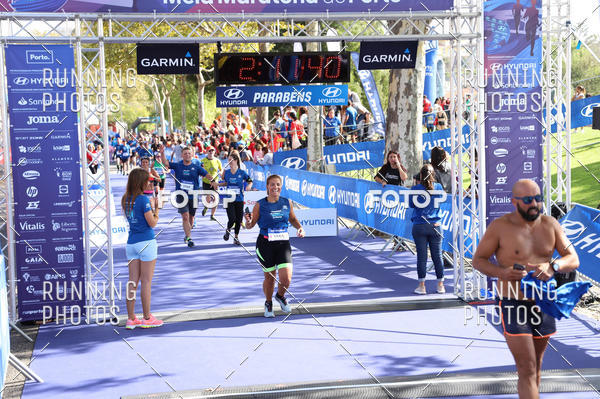Buy your photos of the eventMeia Maratona Porto 2019 on Fotop