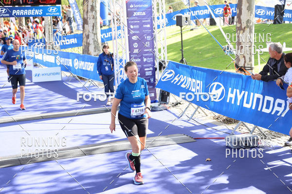Buy your photos of the eventMeia Maratona Porto 2019 on Fotop