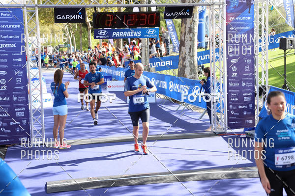 Buy your photos of the eventMeia Maratona Porto 2019 on Fotop