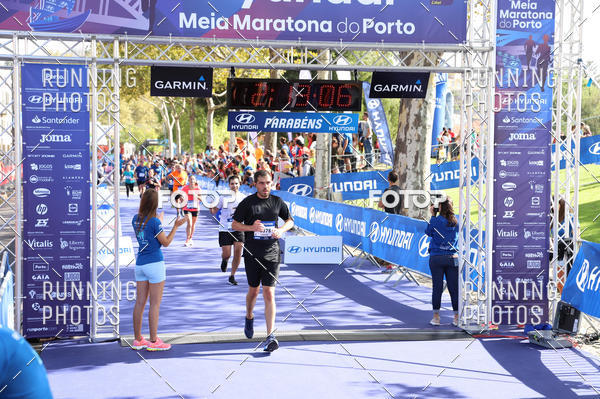 Buy your photos of the eventMeia Maratona Porto 2019 on Fotop
