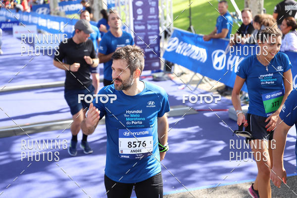 Buy your photos of the eventMeia Maratona Porto 2019 on Fotop