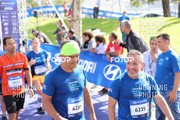 Buy your photos of the eventMeia Maratona Porto 2019 on Fotop