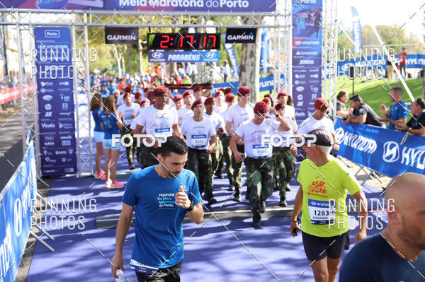 Buy your photos of the eventMeia Maratona Porto 2019 on Fotop