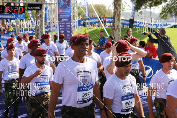 Buy your photos of the eventMeia Maratona Porto 2019 on Fotop
