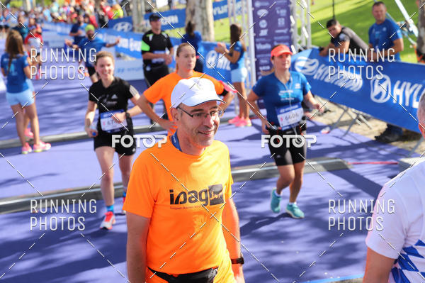 Buy your photos of the eventMeia Maratona Porto 2019 on Fotop