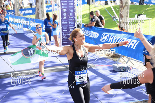 Buy your photos of the eventMeia Maratona Porto 2019 on Fotop