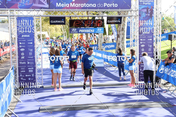 Buy your photos of the eventMeia Maratona Porto 2019 on Fotop