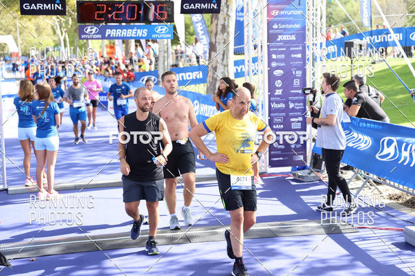 Buy your photos of the eventMeia Maratona Porto 2019 on Fotop