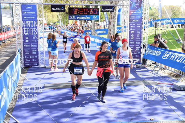 Buy your photos of the eventMeia Maratona Porto 2019 on Fotop