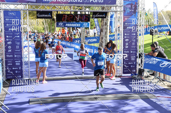 Buy your photos of the eventMeia Maratona Porto 2019 on Fotop