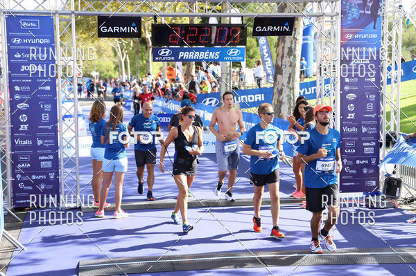 Buy your photos of the eventMeia Maratona Porto 2019 on Fotop