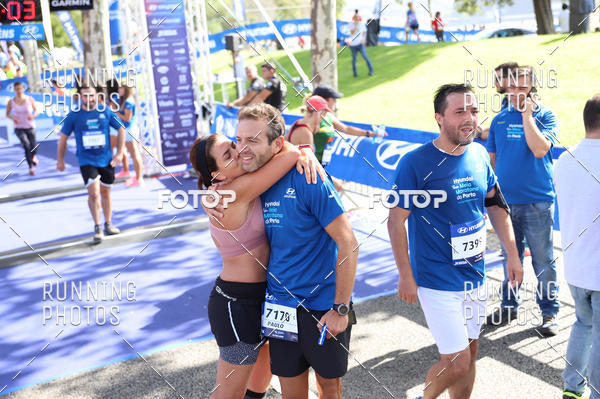 Buy your photos of the eventMeia Maratona Porto 2019 on Fotop