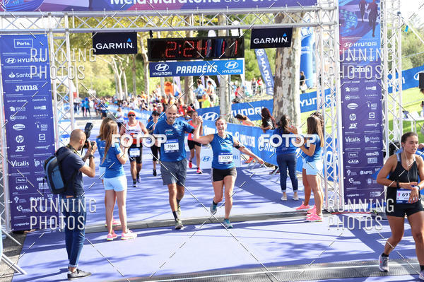 Buy your photos of the eventMeia Maratona Porto 2019 on Fotop