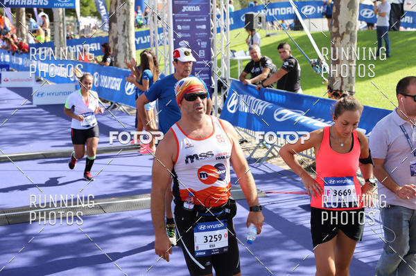 Buy your photos of the eventMeia Maratona Porto 2019 on Fotop