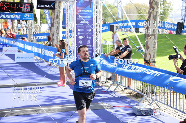 Buy your photos of the eventMeia Maratona Porto 2019 on Fotop