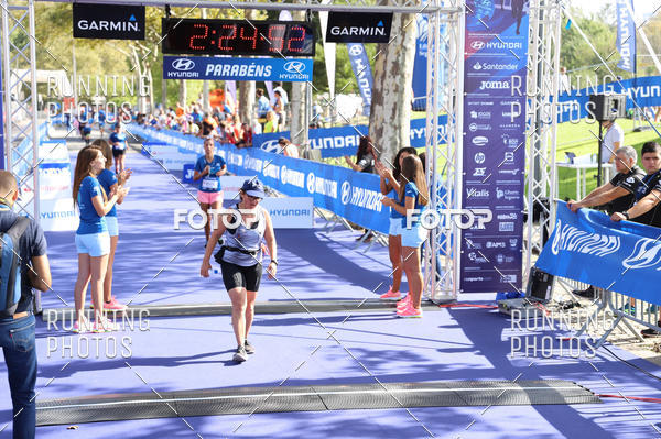 Buy your photos of the eventMeia Maratona Porto 2019 on Fotop