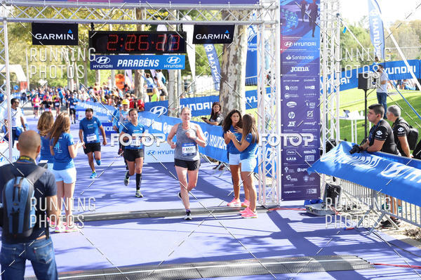 Buy your photos of the eventMeia Maratona Porto 2019 on Fotop
