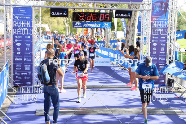 Buy your photos of the eventMeia Maratona Porto 2019 on Fotop