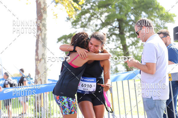 Buy your photos of the eventMeia Maratona Porto 2019 on Fotop