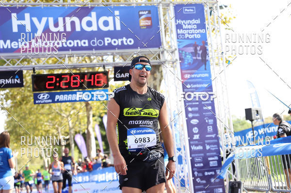 Buy your photos of the eventMeia Maratona Porto 2019 on Fotop