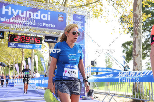Buy your photos of the eventMeia Maratona Porto 2019 on Fotop
