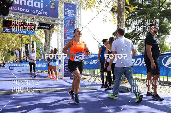Buy your photos of the eventMeia Maratona Porto 2019 on Fotop