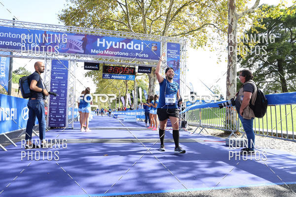 Buy your photos of the eventMeia Maratona Porto 2019 on Fotop