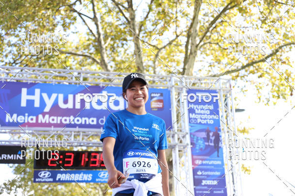 Buy your photos of the eventMeia Maratona Porto 2019 on Fotop