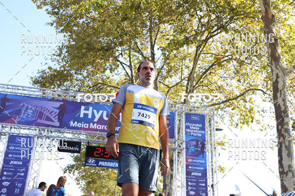 Buy your photos of the eventMeia Maratona Porto 2019 on Fotop