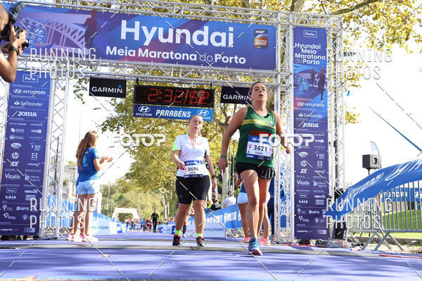 Buy your photos of the eventMeia Maratona Porto 2019 on Fotop