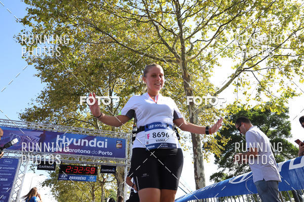 Buy your photos of the eventMeia Maratona Porto 2019 on Fotop