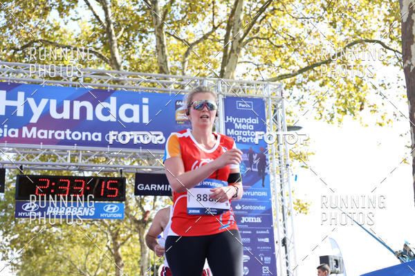 Buy your photos of the eventMeia Maratona Porto 2019 on Fotop