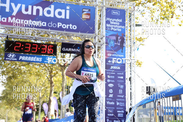 Buy your photos of the eventMeia Maratona Porto 2019 on Fotop