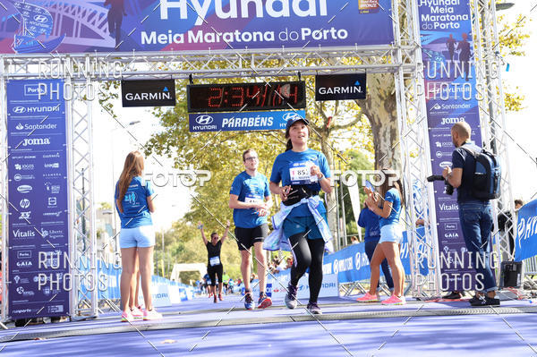 Buy your photos of the eventMeia Maratona Porto 2019 on Fotop