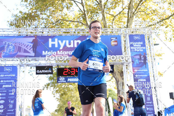Buy your photos of the eventMeia Maratona Porto 2019 on Fotop