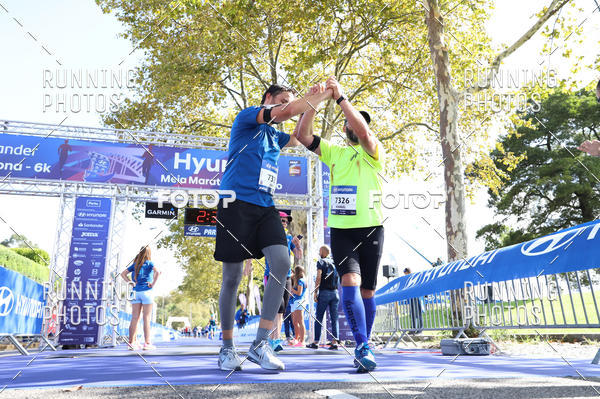 Buy your photos of the eventMeia Maratona Porto 2019 on Fotop