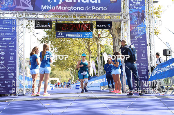 Buy your photos of the eventMeia Maratona Porto 2019 on Fotop