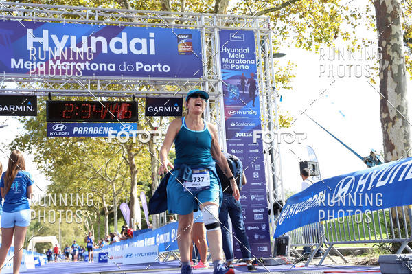 Buy your photos of the eventMeia Maratona Porto 2019 on Fotop