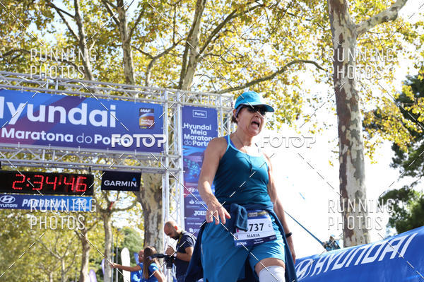 Buy your photos of the eventMeia Maratona Porto 2019 on Fotop