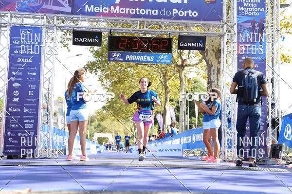 Buy your photos of the eventMeia Maratona Porto 2019 on Fotop