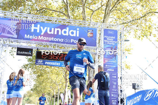 Buy your photos of the eventMeia Maratona Porto 2019 on Fotop