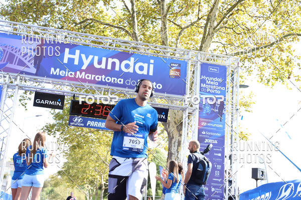 Buy your photos of the eventMeia Maratona Porto 2019 on Fotop