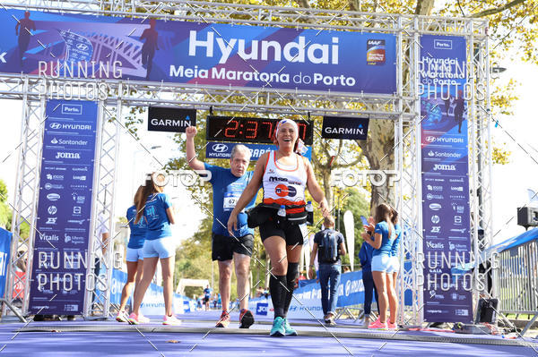 Buy your photos of the eventMeia Maratona Porto 2019 on Fotop