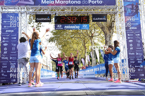 Buy your photos of the eventMeia Maratona Porto 2019 on Fotop