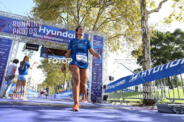 Buy your photos of the eventMeia Maratona Porto 2019 on Fotop