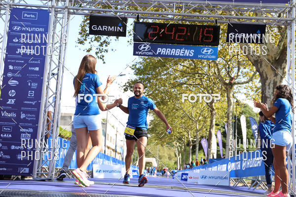 Buy your photos of the eventMeia Maratona Porto 2019 on Fotop