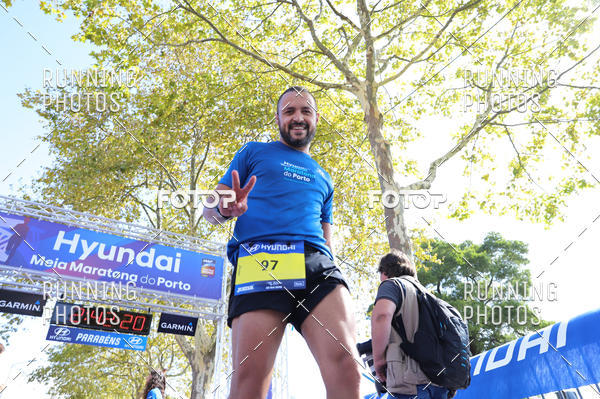 Buy your photos of the eventMeia Maratona Porto 2019 on Fotop