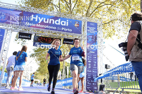 Buy your photos of the eventMeia Maratona Porto 2019 on Fotop